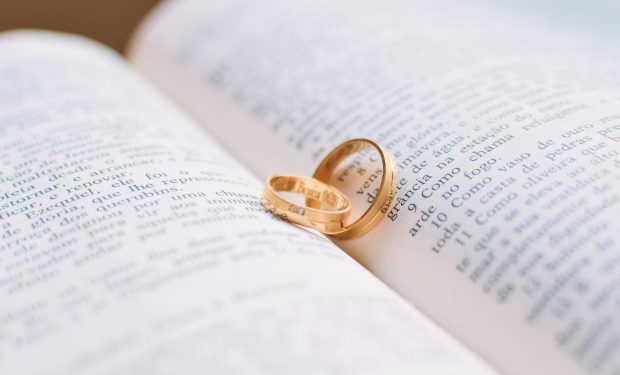 Rapporto sinodale sulle formazione dei preti. I Sacerdoti sposati contestano al papa: 